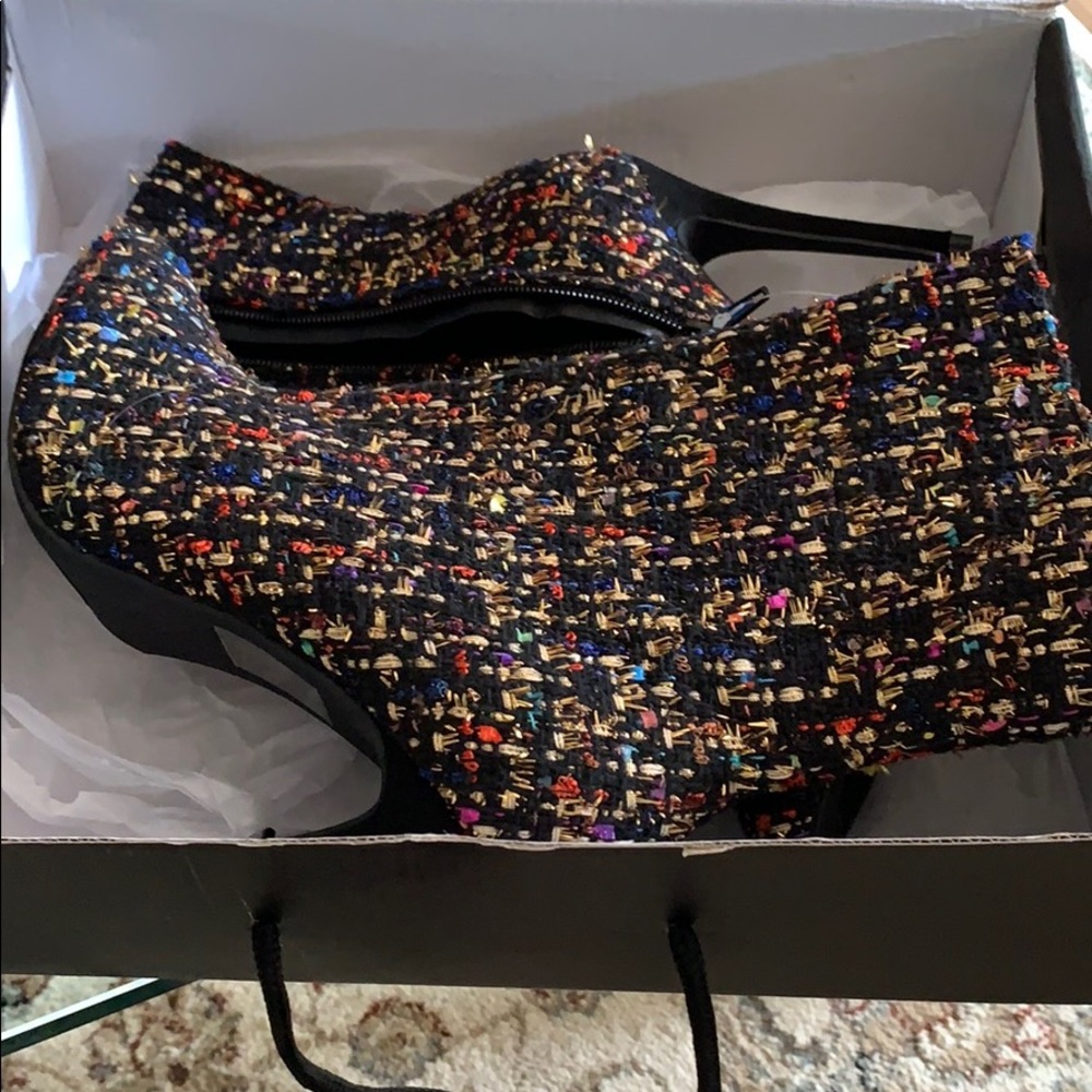 Booties - Picture 4 of 5